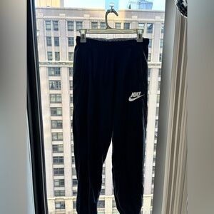 Nike jogger sweatpants